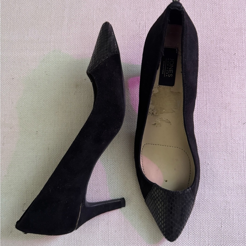 Vintage Jones New York Signature Black Swede / Snake Skin Women's Heels